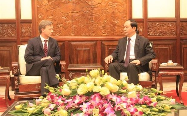  クアン国家主席、各国の大使と会見